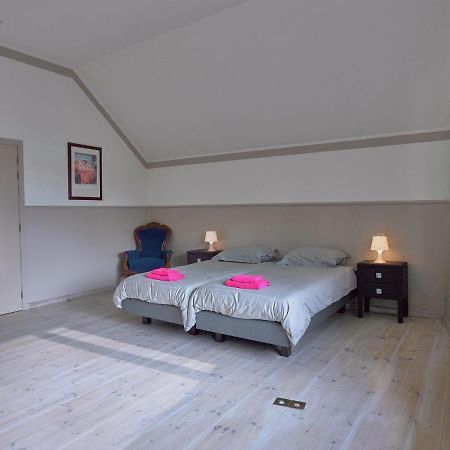 Отель Het Bloesemklooster Relais Синт-Трёйден Экстерьер фото